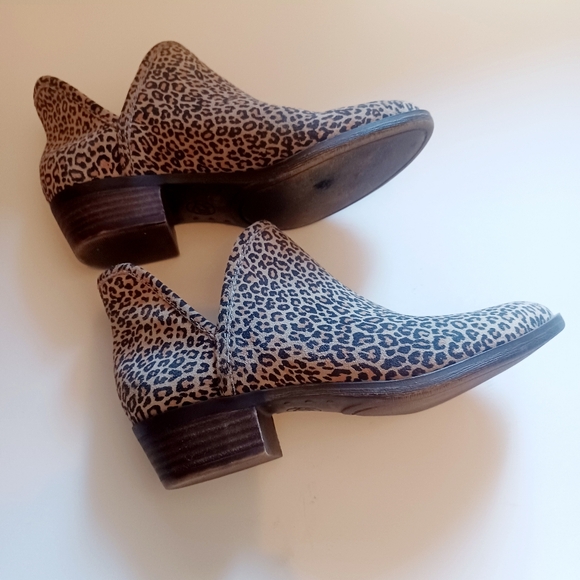 Lucky Brand Baley 2 Leopard Print Ankle Bootie Size 5 M - Picture 2 of 6